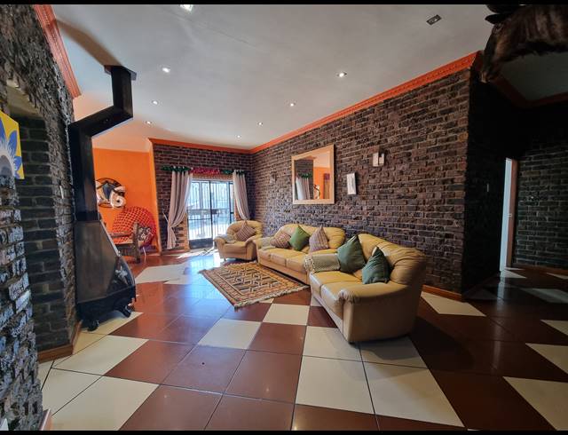 3 BEDROOM FREESTANDING FOR SALE IN LEVALLIA